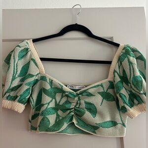 Zara crop top size medium